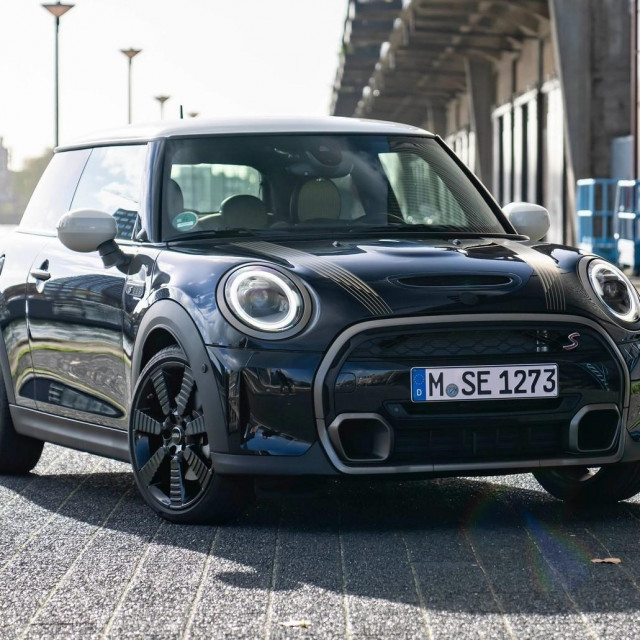 Mini Cooper S (ilustracija)