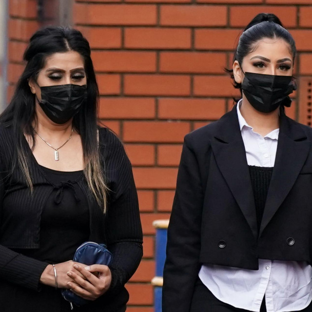 Ansreen Bukhari i Mahek Bukhari