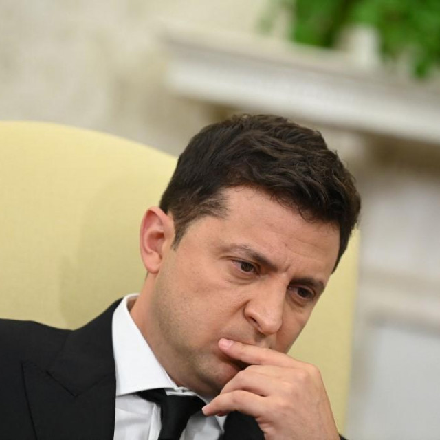 VolodImIir Zelenski