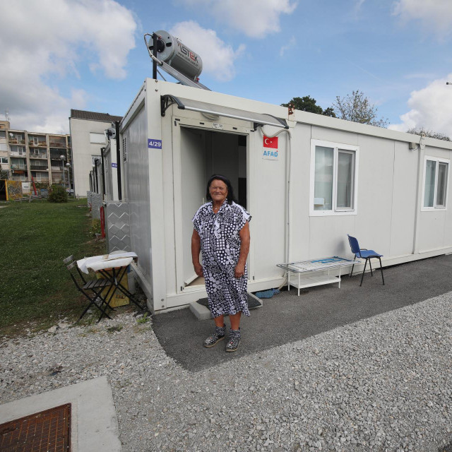 Kontejnersko naselje u Petrinji