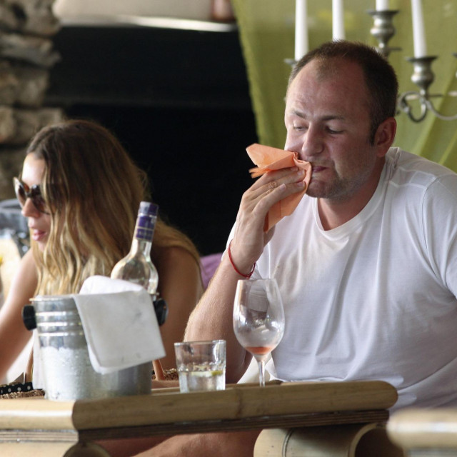 Andrej Meljničenko i njegova supruga Aleksandra uživaju u Carpe Diemu na Hvaru (arhiva)