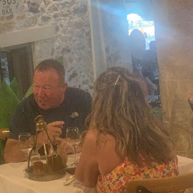 Par na Kreti išao po restoranima bez podmirivanja računa