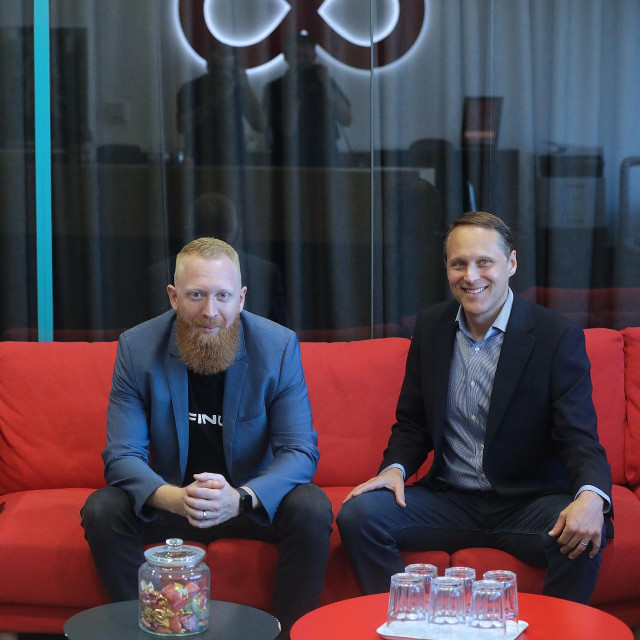 Nikola Kapraljević, suosnivač i direktor Infinuma i James Cole, direktor ETR-a