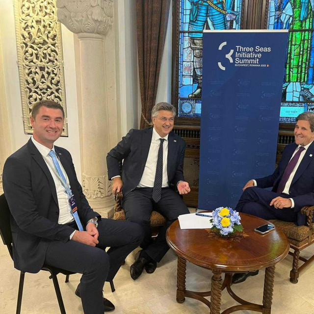 Inicijativa tri mora