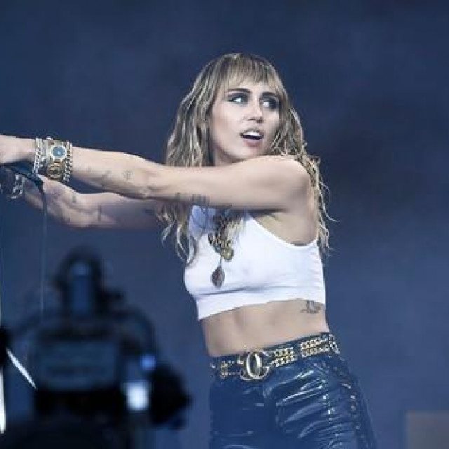 Miley Cyrus na Glastonbury Festivalu 2019.