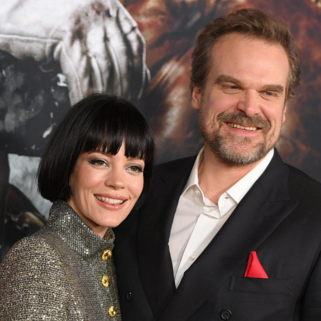 Lily Allen i David Harbour
