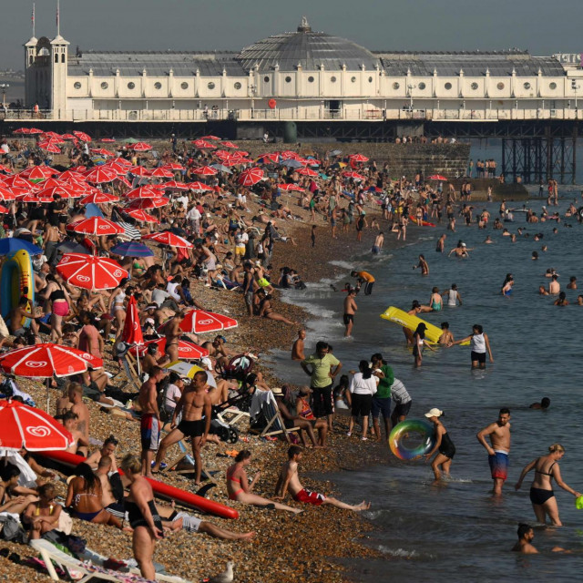 Plaža u Brightonu u Engleskoj