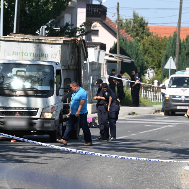 Policija na licu mjesta obavlja očevid