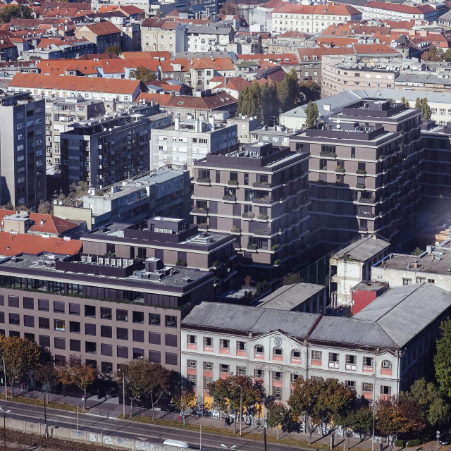 Pogled na grad sa 26. kata nebodera u Strojarskoj