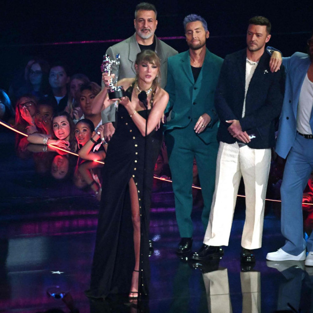 Taylor Swift i NSYNC