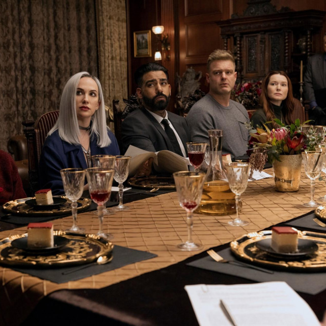 Mark Hamill, Sauriyan Sapkota, Samantha Sloyan, Kate Siegel, Matt Biedel i Rahul Kohli, The Fall of the House of Usher