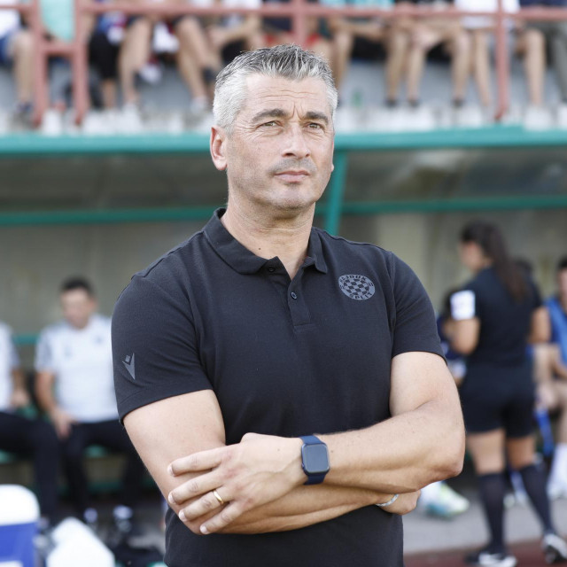 Adnan Čustović
 
