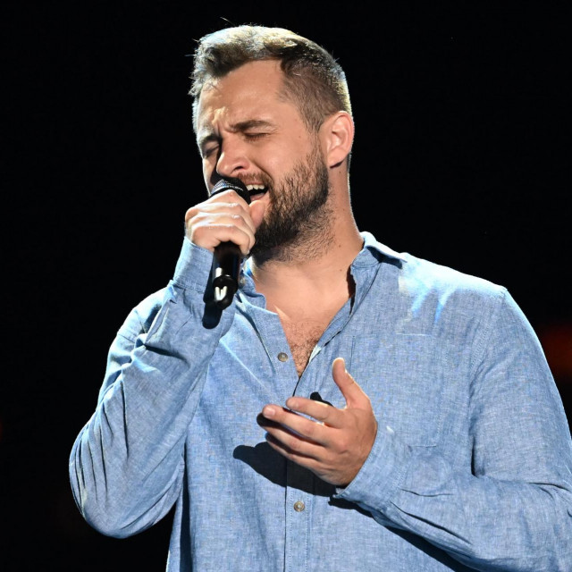 Matija Cvek, koncert Trag u beskraju u čast Oliveru Dragojeviću 