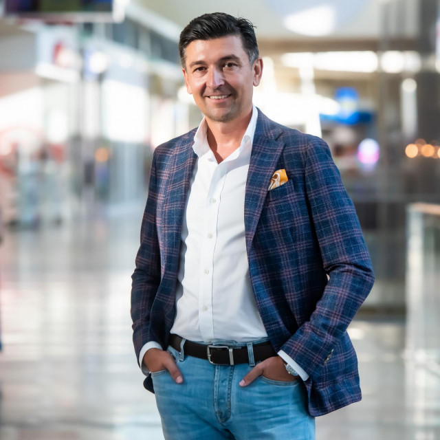 Denis Čupić, predsjednik Udruge trgovine i logistike.
 