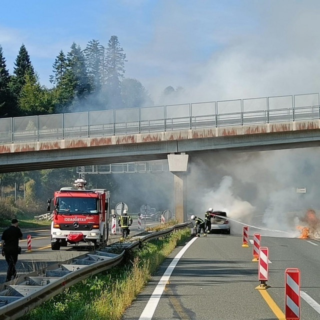 Požar na autocesti Zagreb-Rijeka