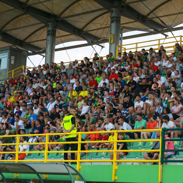 Tribine stadiona Aldo Drosina u Puli