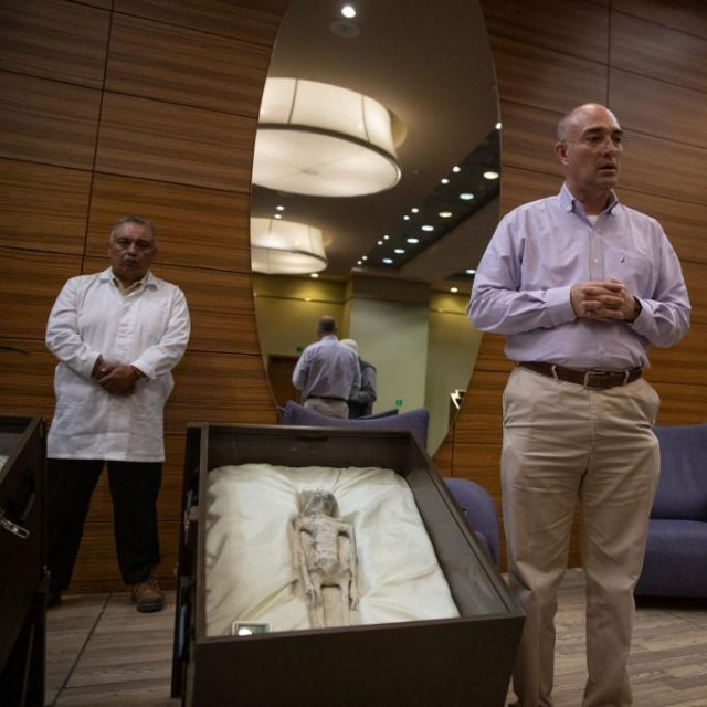 Jose de Jesus Zalce Benitez i Jaime Maussan kraj ‘neljudskih‘ tijela