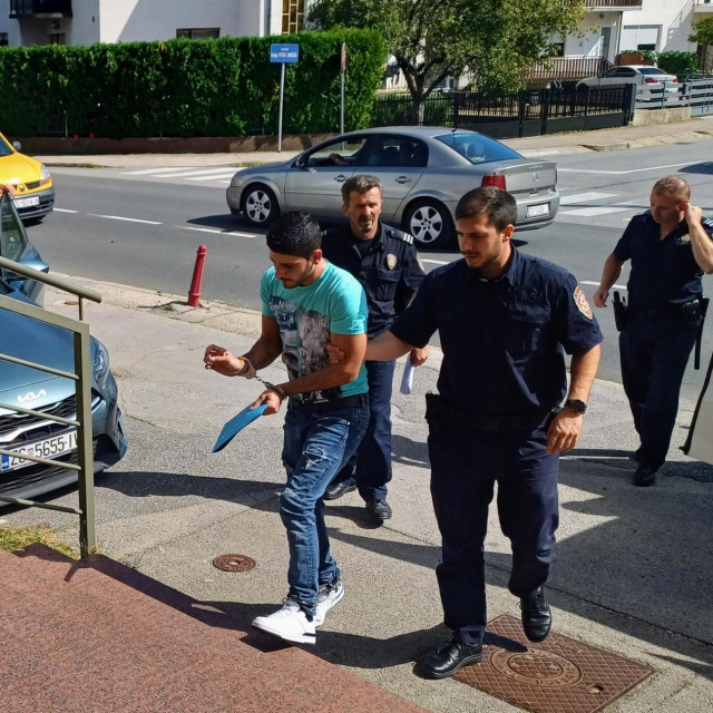 Dolazak Đ.U. na sud