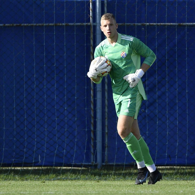 Mislav Zadro u dresu Dinama 2021. godine