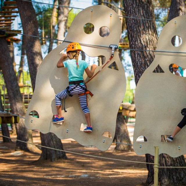Adrenalinski park