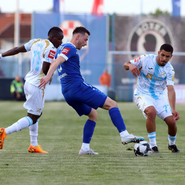 Arbër Hoxha u akciji