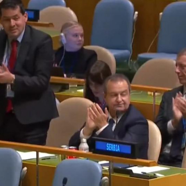 Marko Đurić i srpska delegacija