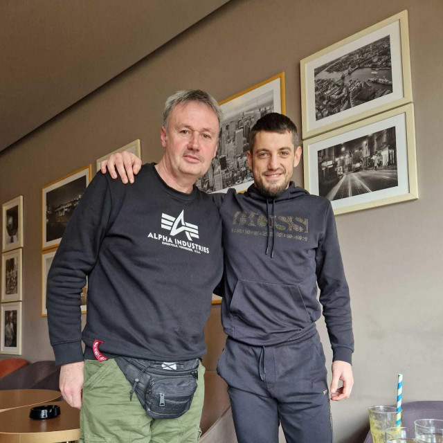 kolekcionar Krešimir Barić (lijevo) i kapetan Dinama Arijan Ademi veliki su prijatelji