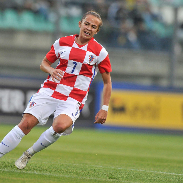 Petra Pezelj