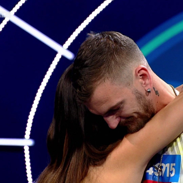 Severina tješi kandidata