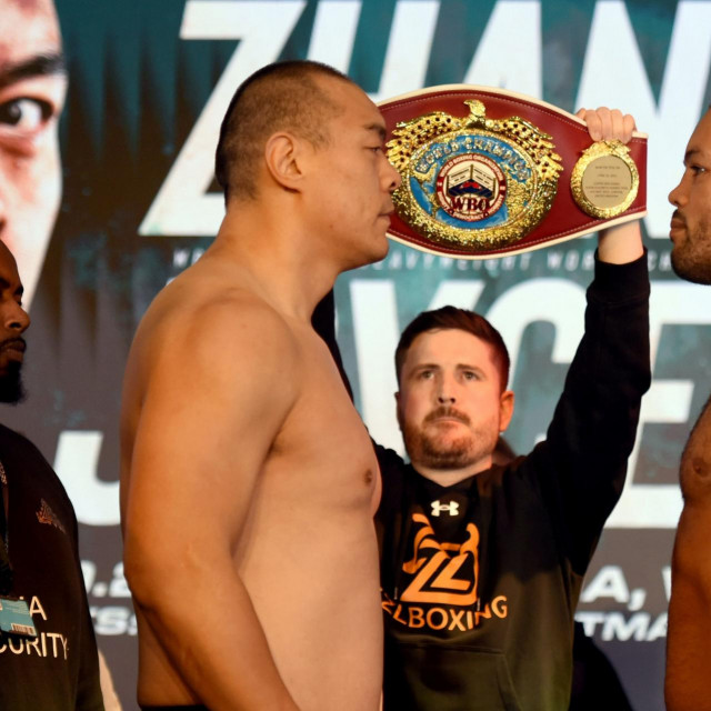 Zhilei Zhang (lijevo) i Joe Joyce (desno)