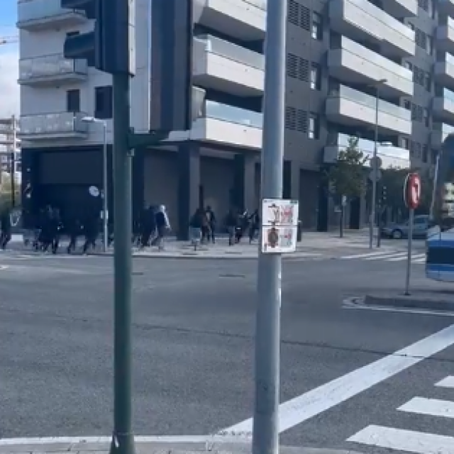 Huligani su se potukli na ulicama