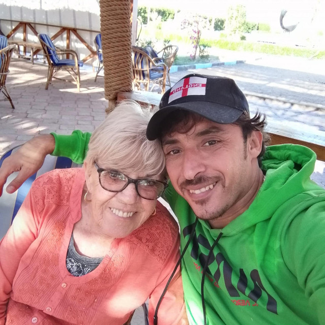 Iris Jones i bivši dečko Mohamed