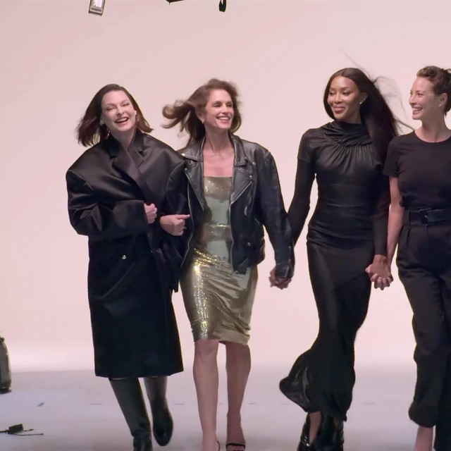 Linda Evangelista, Cindy Crawford, Naomi Campbell i Christy Turlington u finalu serije ”The Super Models”
