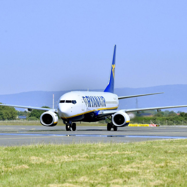 Avion Ryanira u Zračnoj luci Franjo Tuđman