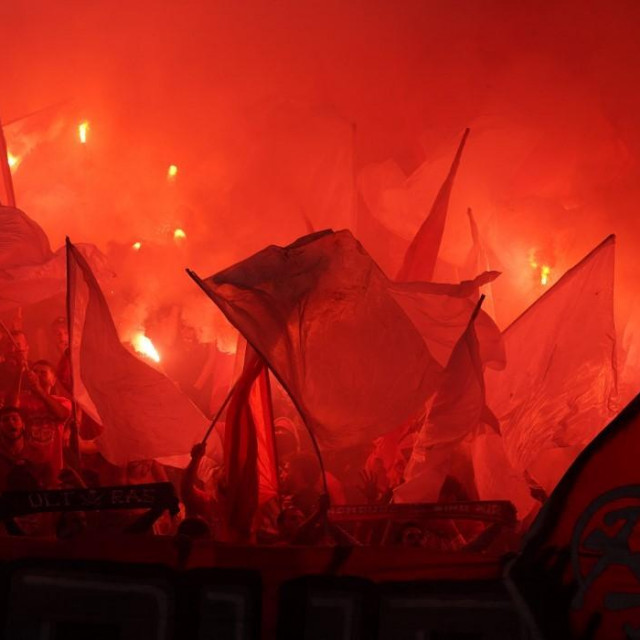 Fotografija navijača Hapoel Tel Aviva s utakmice Hamburg Towers - Hapoel Tel Aviv