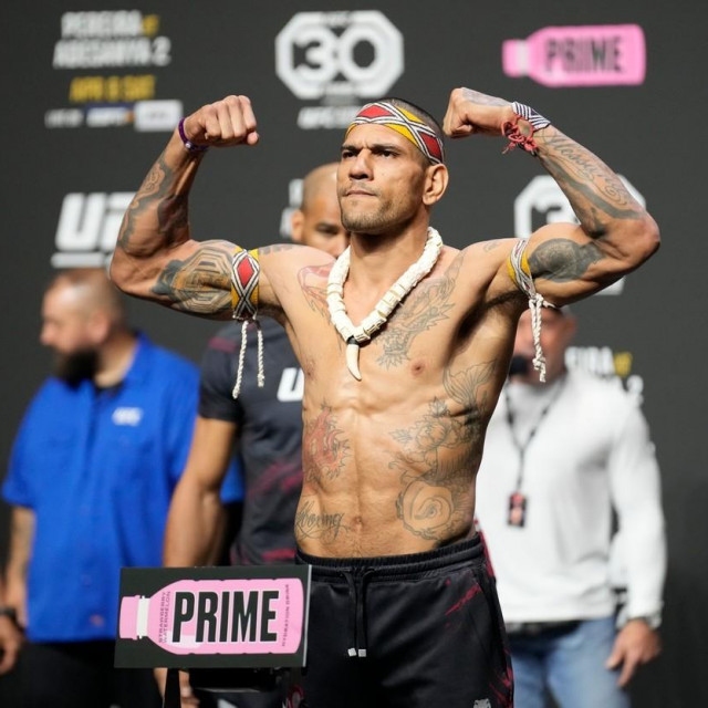 Alex Pereira