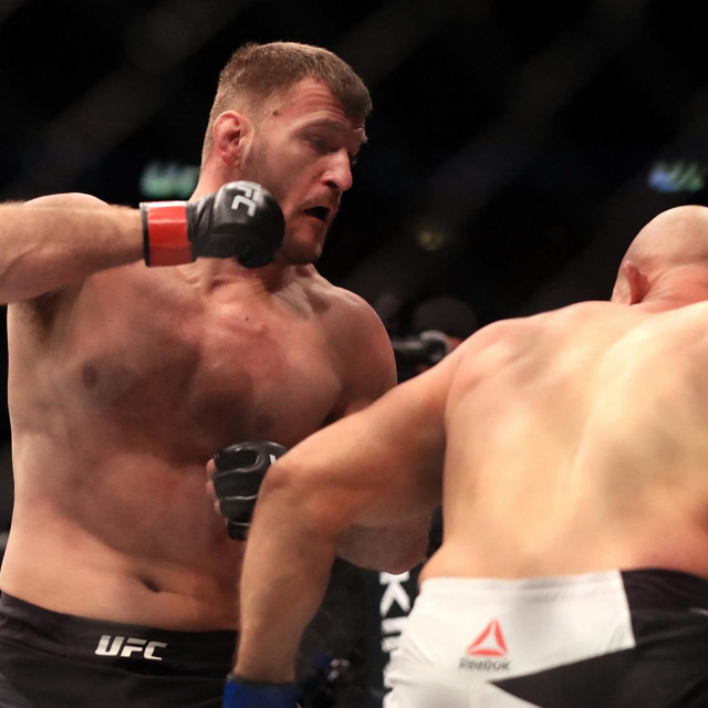 Stipe Miočić vs. Junior Dos Santos