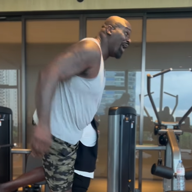Shaquille O‘Neal i Weili Zhang