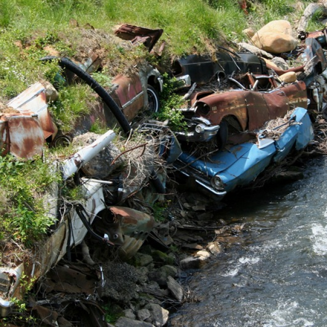 Barikada rijeke automobilima