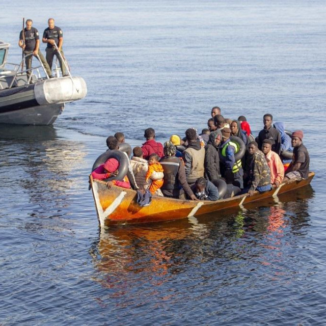 Ilegalni migranti kod Tunisa, ilustracija