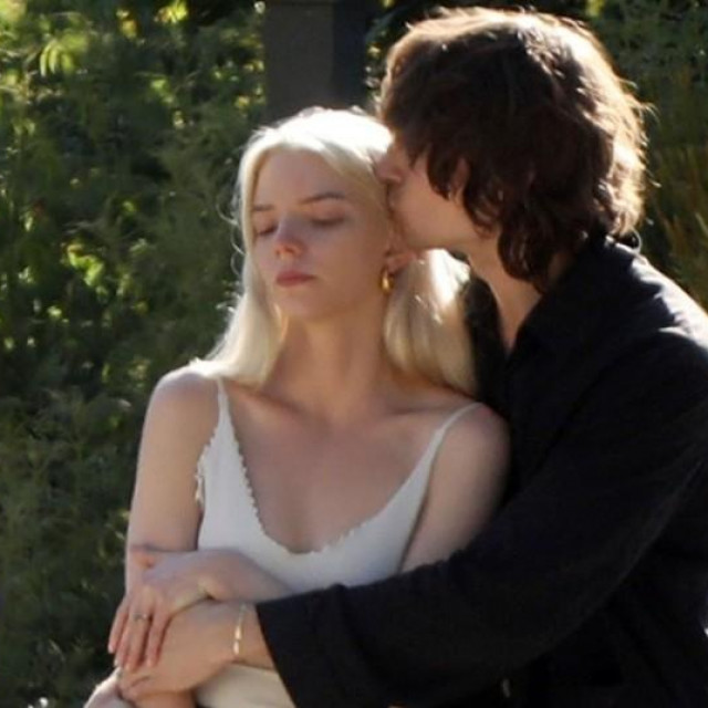 Anya Taylor-Joy i Malcolm McRae