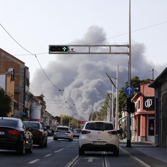 Požar u osječkom prigradskom naselju Brijest