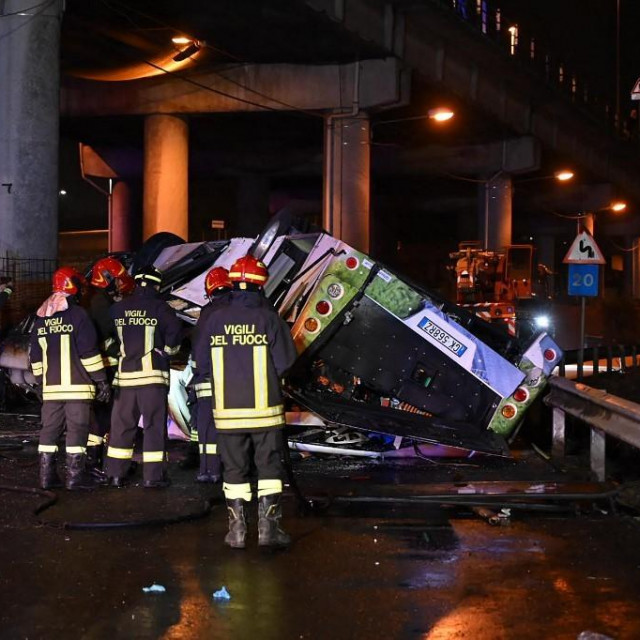 U nesreći kod Venecije poginula je najmanje 21 osoba