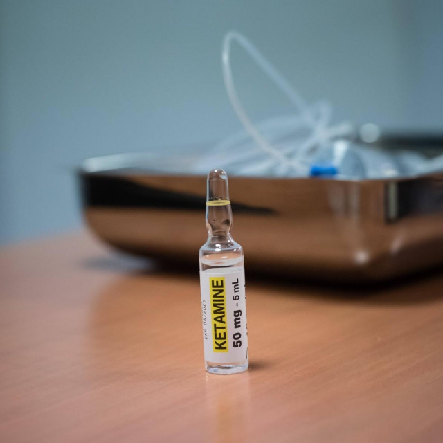 Ketamin; ilustracija