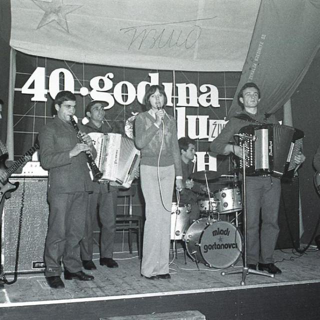 
Dan Republike u MZ Veruda u Puli 1977.