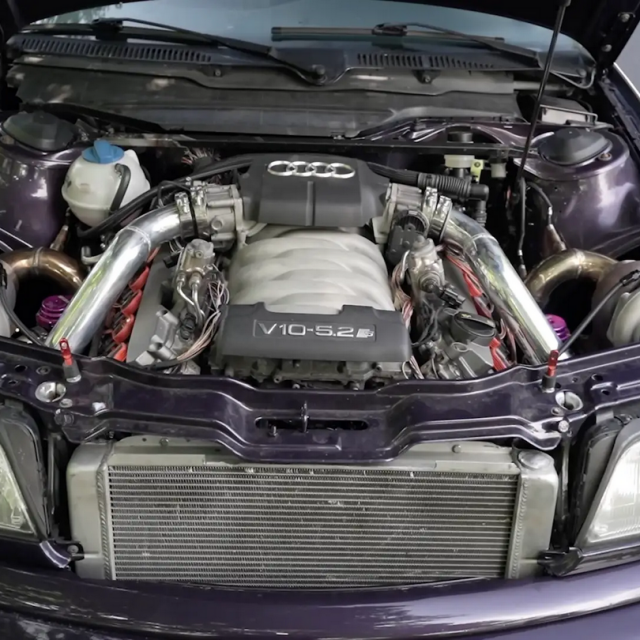 Audi S6 Avant s Lamborghinijevim V10