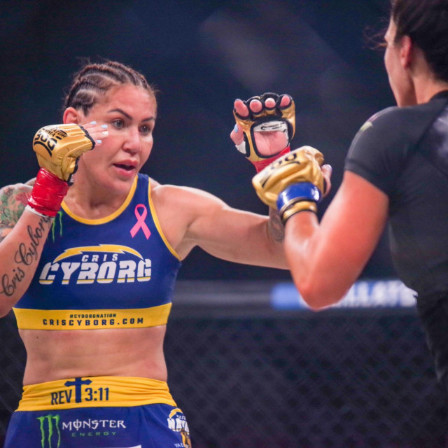  Cris Cyborg vs. Cat Zingano 
