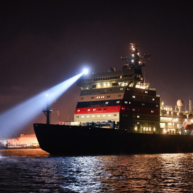 Ledolomac na Antarktiku 