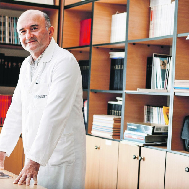 Doktor medicine Bojan Polić