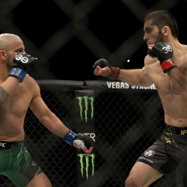 Islam Makhachev vs. Alexander Volkanovski
